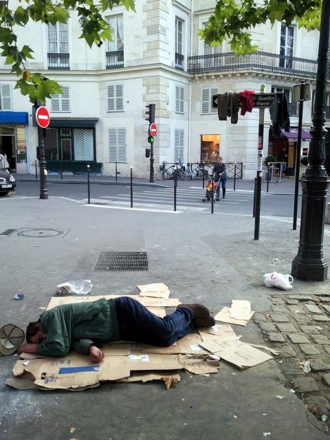 2009-10-30 Zombi walk paris_l.jpg